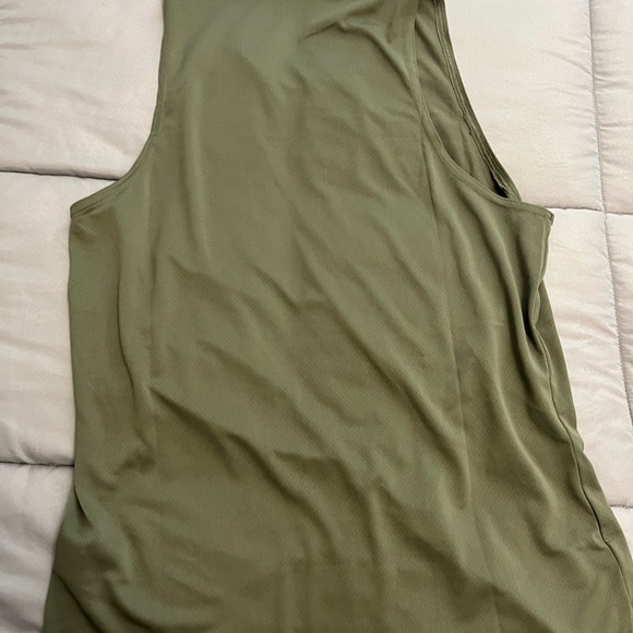 Gymshark Tank Top (Never worn) - Picture 2 of 2